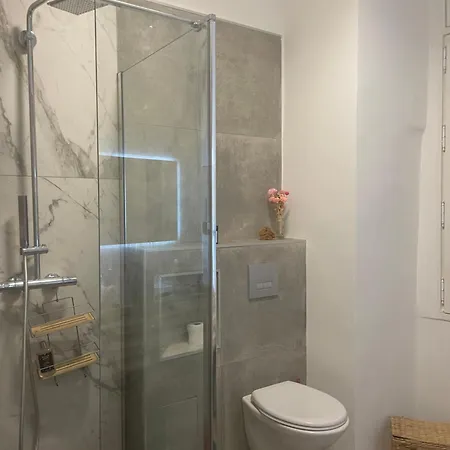 120 M2, Hyper Centre Cathedrale Proximite דירה