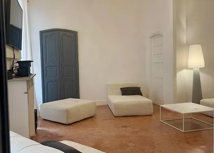 120 M2, Hyper Centre Cathedrale Proximite *