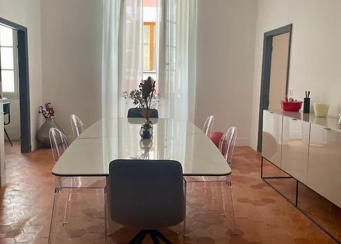 120 M2, Hyper Centre Cathedrale Proximite